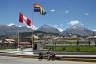 Huaraz in Regenbogenfarben: Nationalflagge des Inkareiches