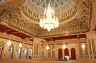 Riesige Dimensionen im Innern der Moschee